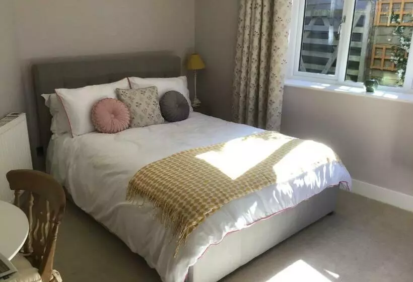 Majatalo The Costrel