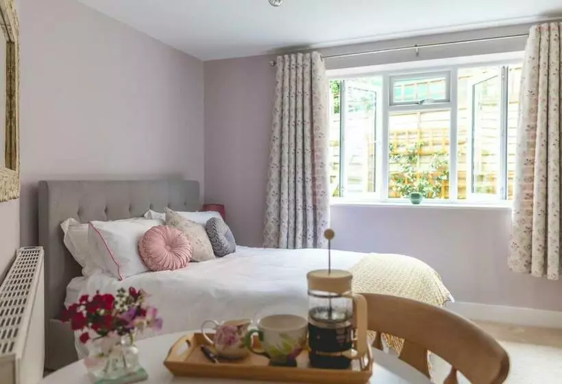 Majatalo The Costrel