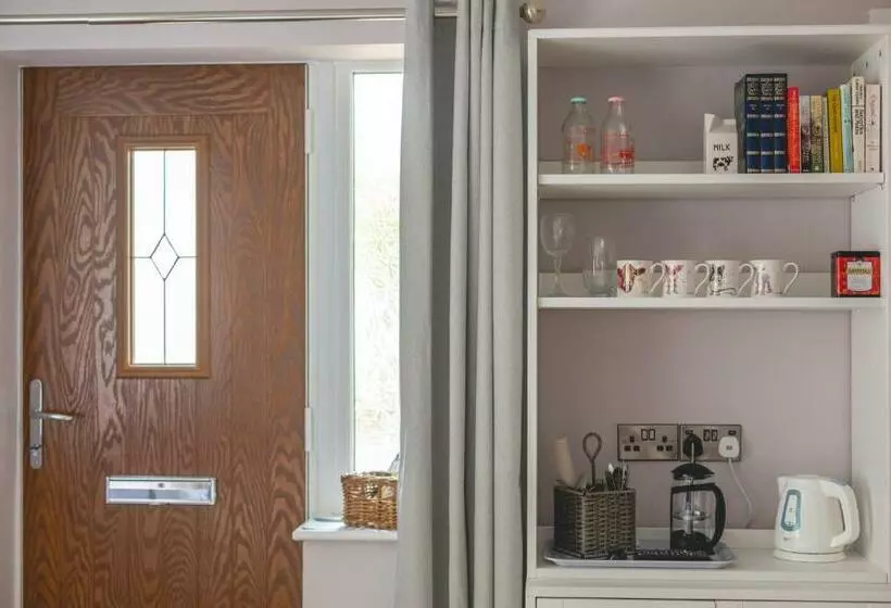 Majatalo The Costrel