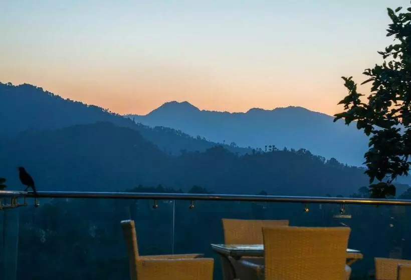 The First View Resort Lansdowne