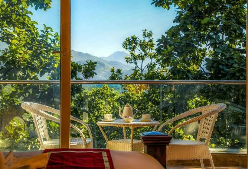 The First View Resort Lansdowne
