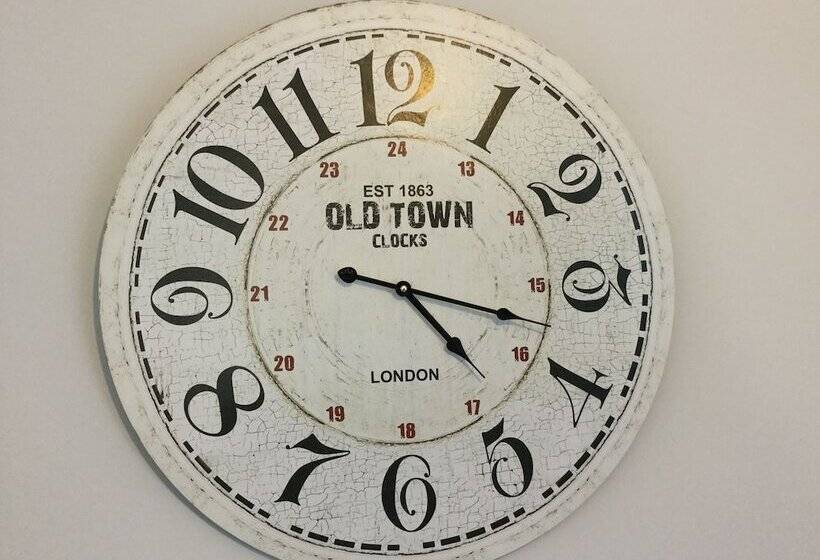 تختخواب و صبحانه Apartment Marit