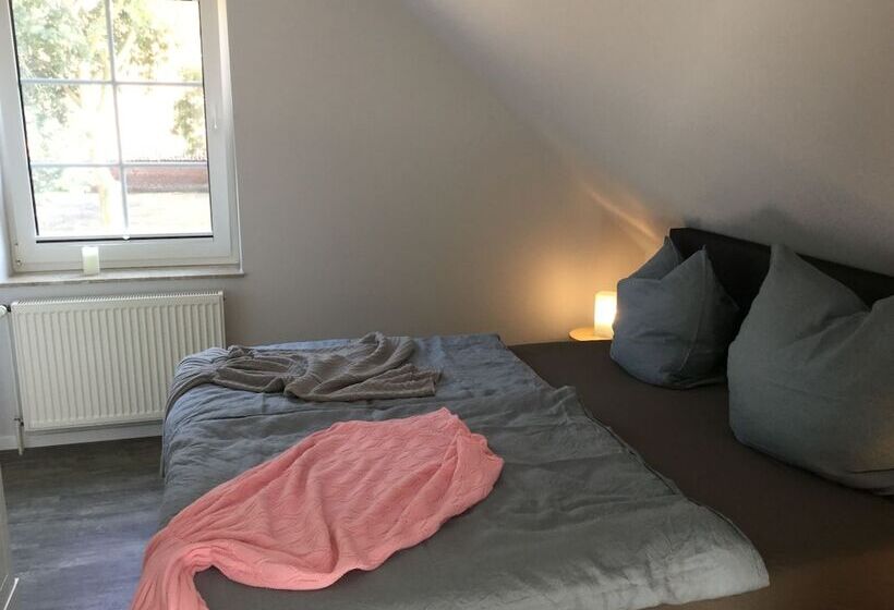 تختخواب و صبحانه Apartment Marit