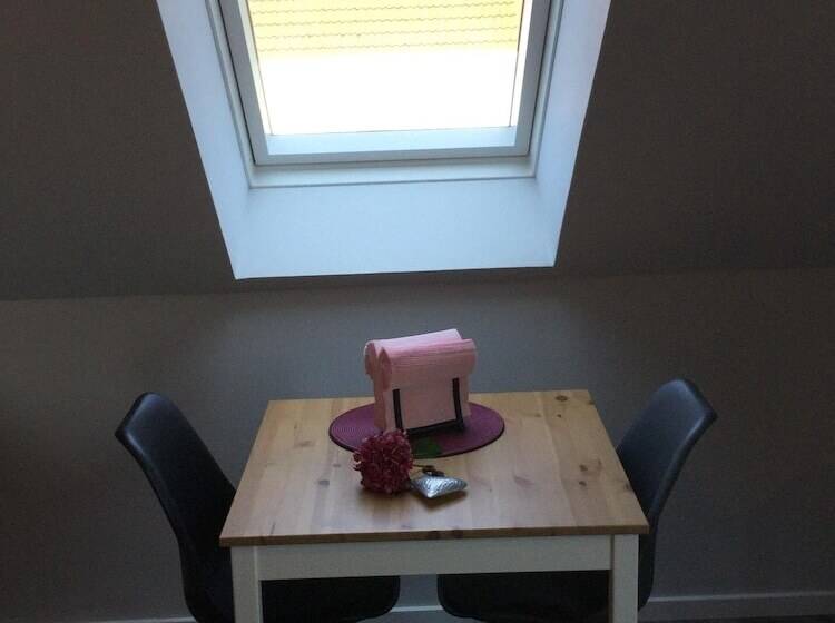 تختخواب و صبحانه Apartment Marit