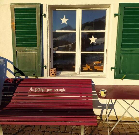 تختخواب و صبحانه Bergengel