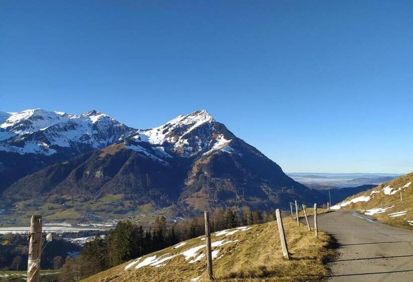 تختخواب و صبحانه Bergengel