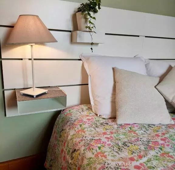 ベッドアンドブレックファースト Les Chambres D Omaha Beach Etablissement Avec Deux Chambres D Hôtes, Petit Déjeuner Compris Fait Mai