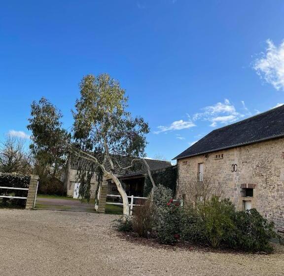 Bed and Breakfast Les Chambres D Omaha Beach Etablissement Avec Deux Chambres D Hôtes, Petit Déjeuner Compris Fait Mai