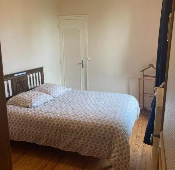 ベッドアンドブレックファースト Les Chambres D Omaha Beach Etablissement Avec Deux Chambres D Hôtes, Petit Déjeuner Compris Fait Mai