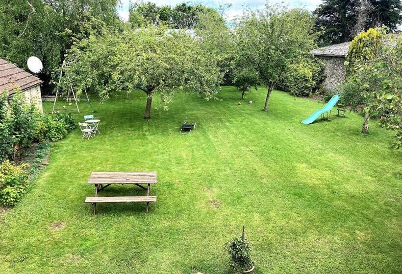 Bed and Breakfast Les Chambres D Omaha Beach Etablissement Avec Deux Chambres D Hôtes, Petit Déjeuner Compris Fait Mai