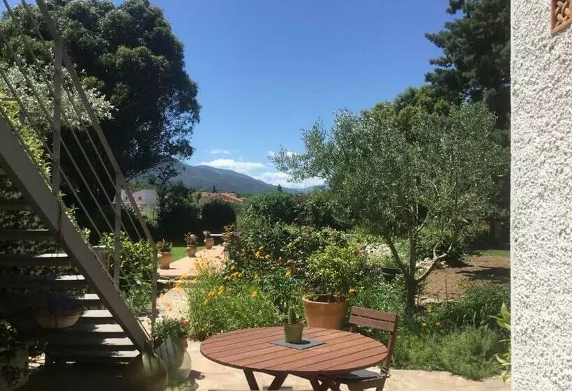 Aamiaismajoitus (B&B) Mas Pierre