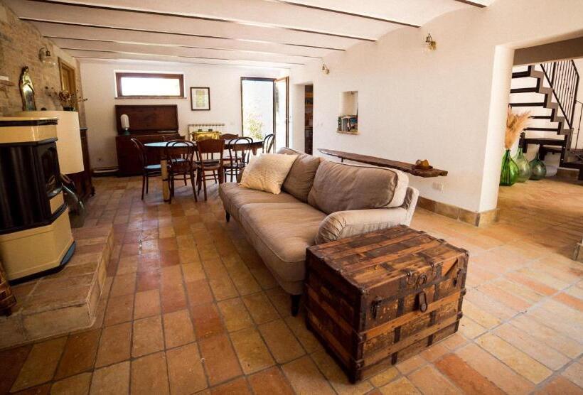 호텔 Al Poggio Dei 4 Borghi