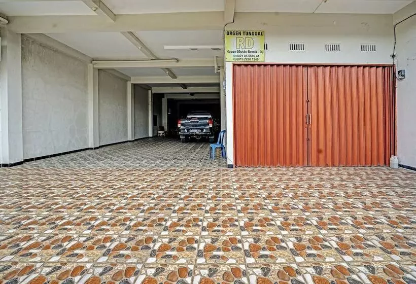 هتل Oyo 3443 Rd Kost2