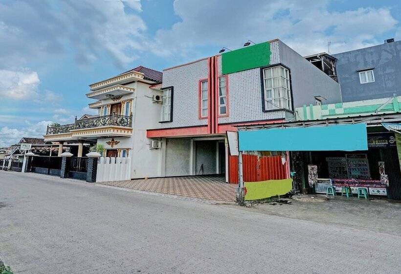 هتل Oyo 3443 Rd Kost2