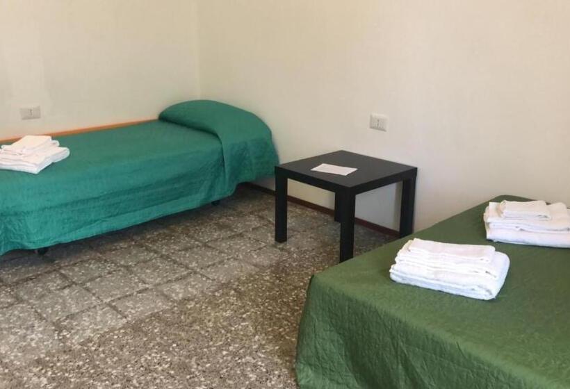 膳宿费 Castellaneta Short Term  Low Cost