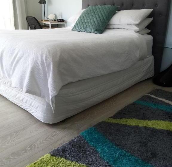 פנסיון Three Bedrooms Two Bathrooms Ground Floor Only Not The Whole House