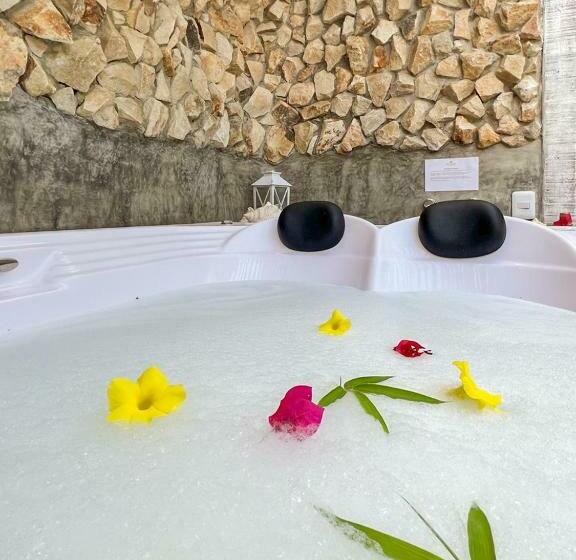 بنسيون Uba Village