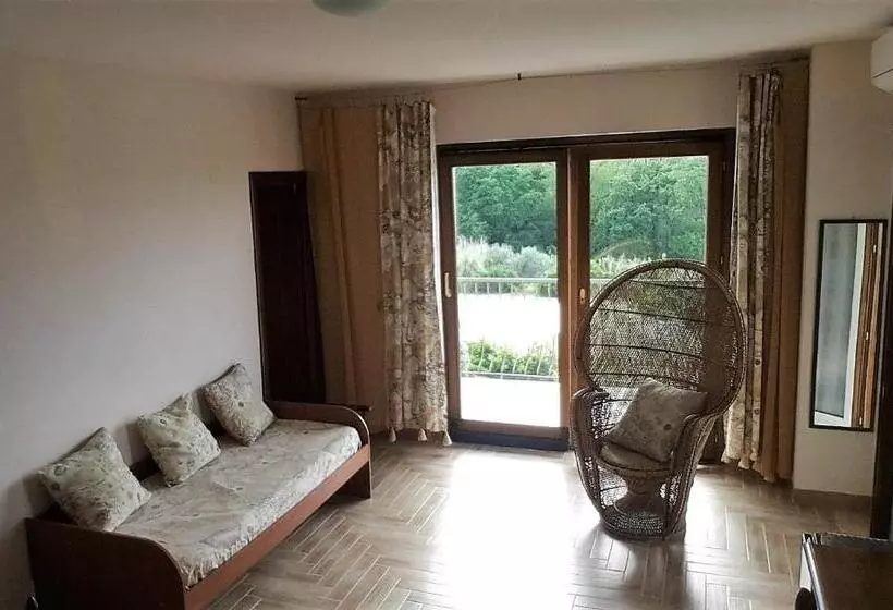 پانسیون Villa Marianna