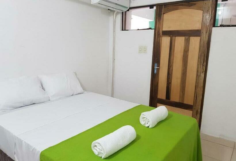 هاستل Helecho S Hostal