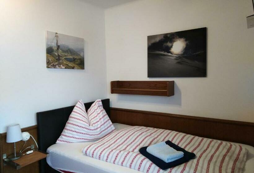 ベッドアンドブレックファースト Privatzimmervermietung Wiederkehr