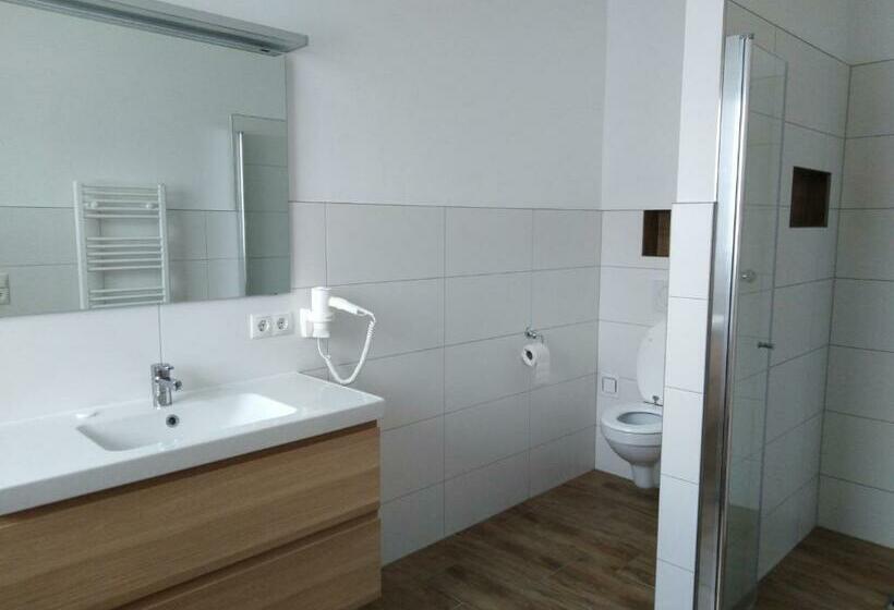 ベッドアンドブレックファースト Privatzimmervermietung Wiederkehr