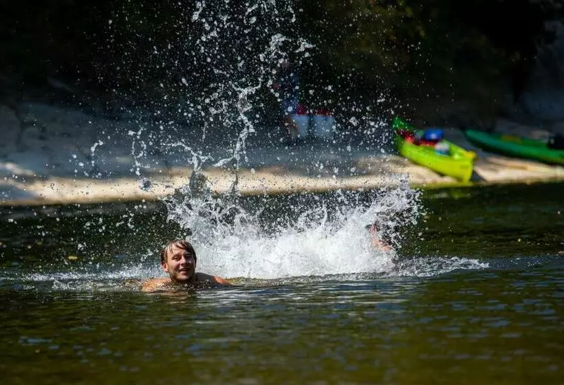 Aamiaismajoitus (B&B) Studio à Deux Au Blagour