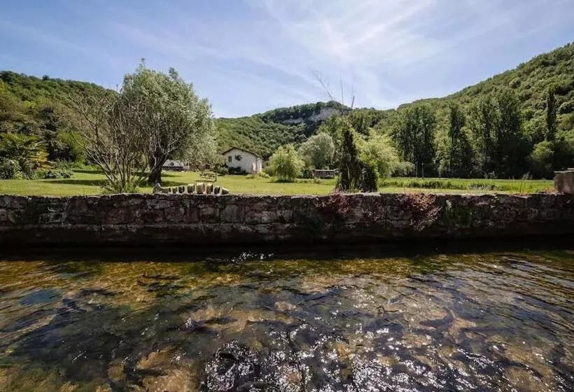 Aamiaismajoitus (B&B) Studio à Deux Au Blagour