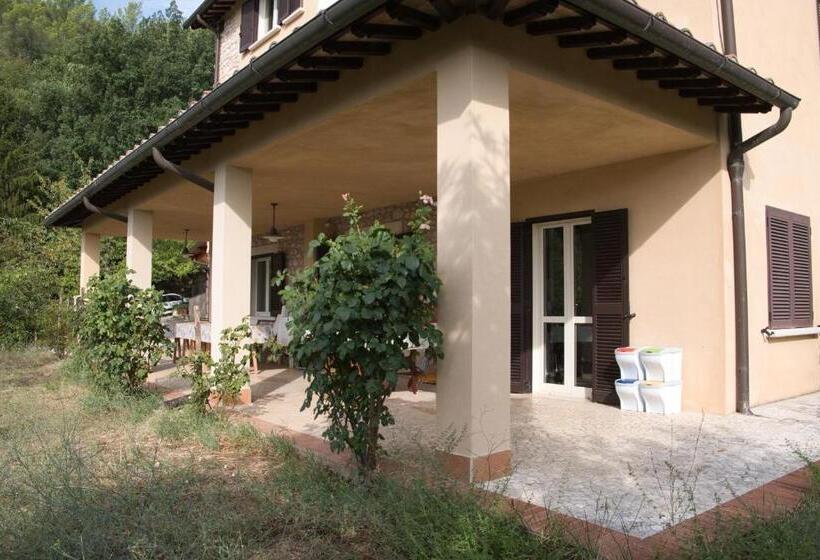 Отель Agriturismo Il Casaletto