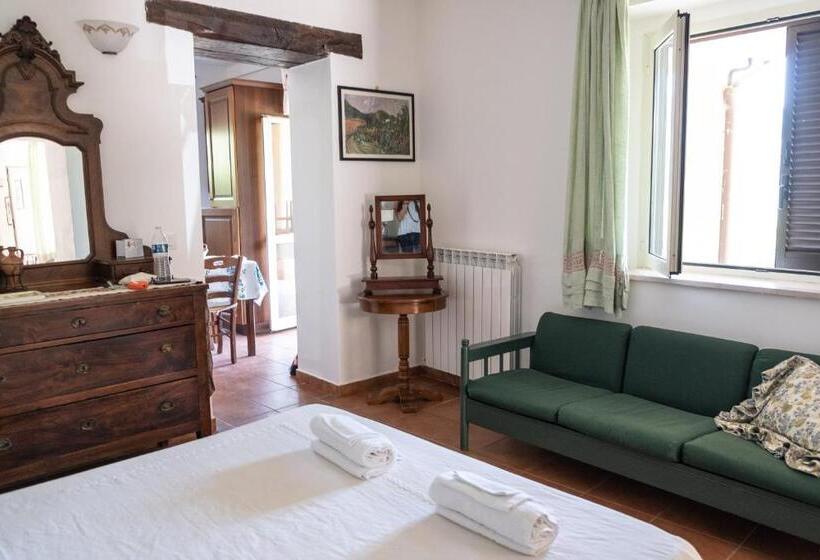 Отель Agriturismo Il Casaletto