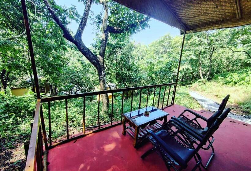 Отель Samyama Retreat