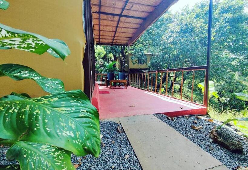 Отель Samyama Retreat