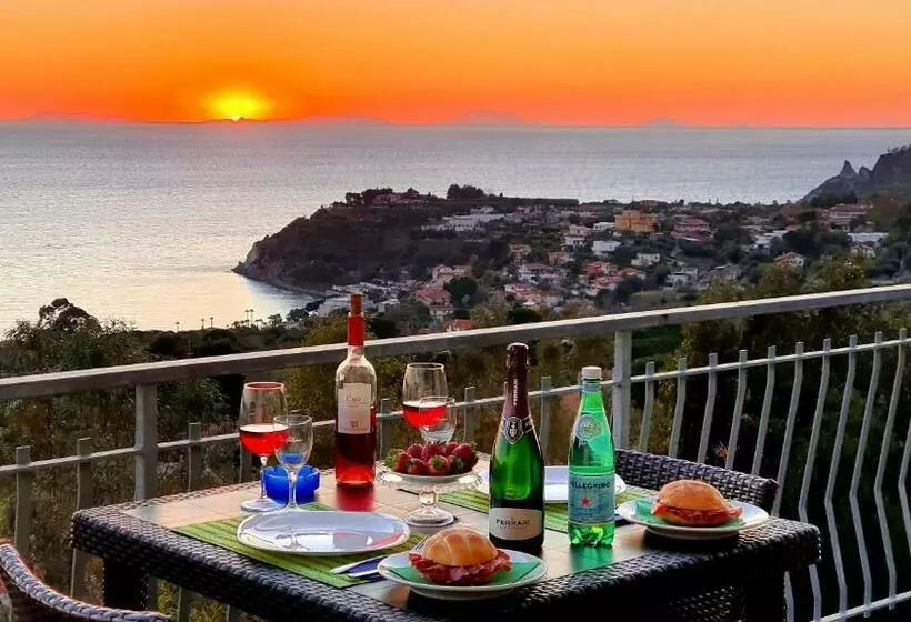 Naturamare Apartments Piscina Idromassaggio Con Vista Mare Aperta Fino Alle Ore 22 00