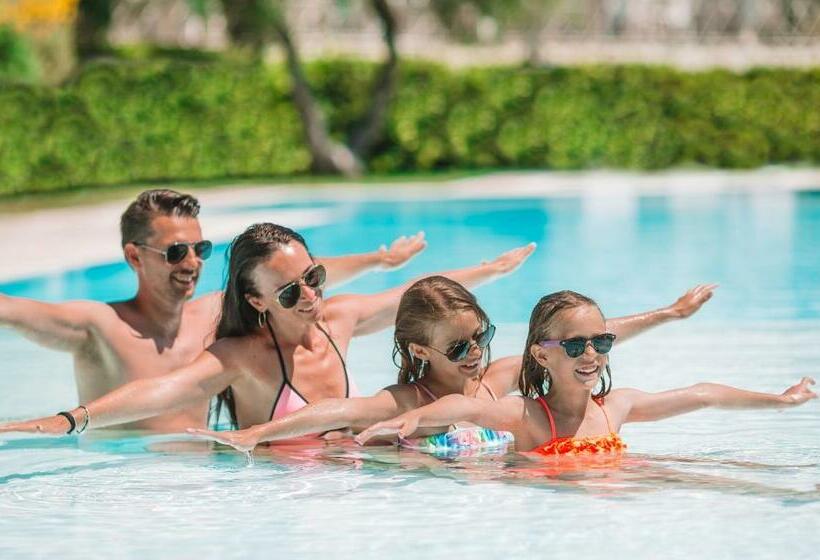 Naturamare Apartments   Piscina Idromassaggio Con Vista Mare Aperta Fino Alle Ore 22 00