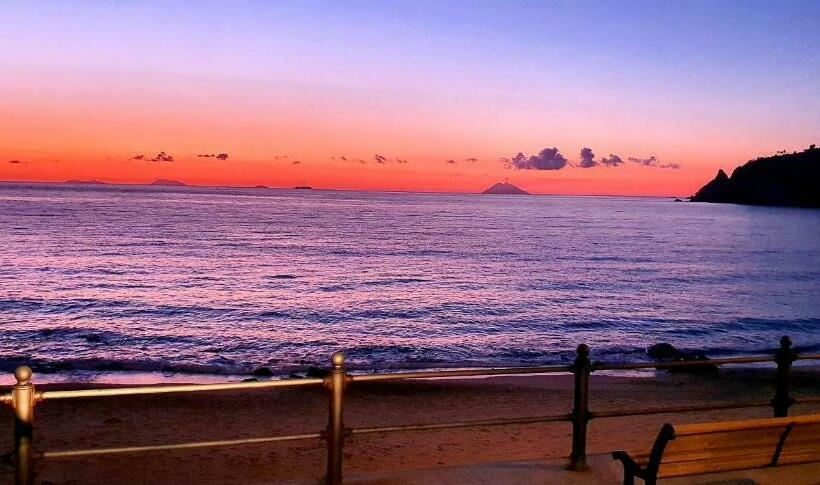 Naturamare Apartments   Piscina Idromassaggio Con Vista Mare Aperta Fino Alle Ore 22 00