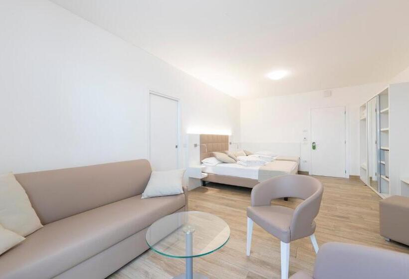 پانسیون Gabbiano