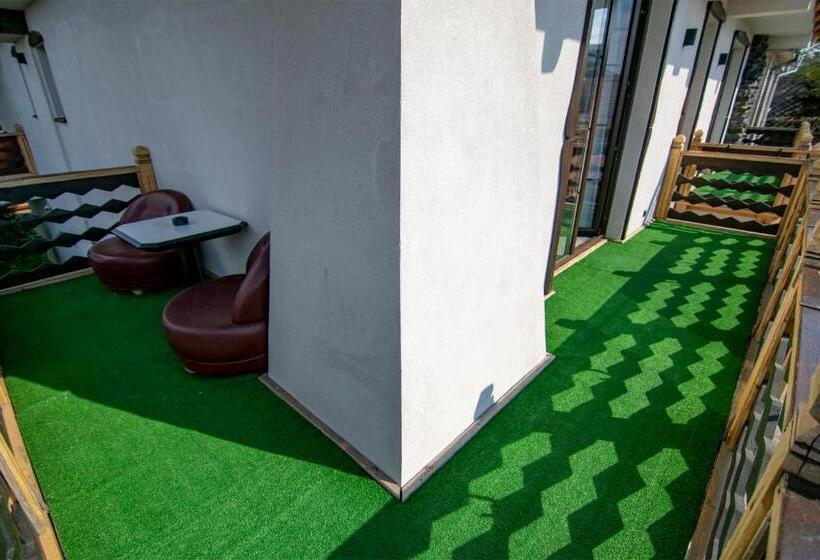 Pensão La Conacul Vesel