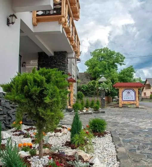 Majatalo La Conacul Vesel