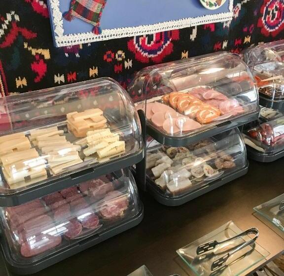 Pensão La Conacul Vesel