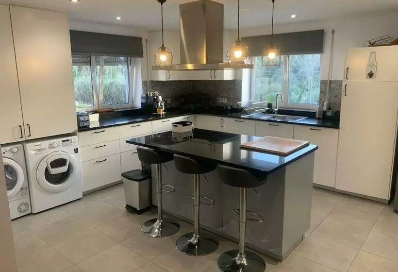 Majatalo Like A Local Guest House