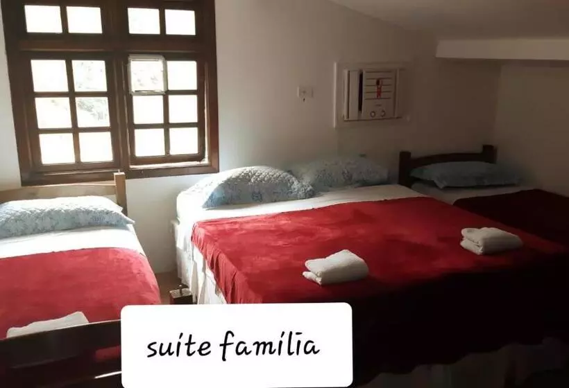 ペンション Suites Economicas