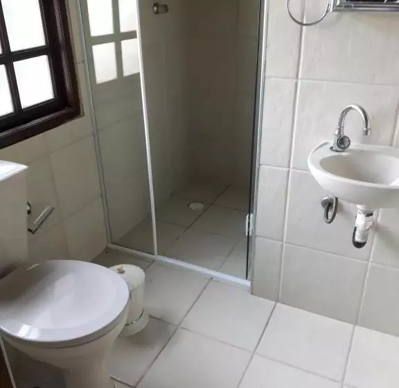 ペンション Suites Economicas