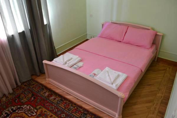 هاستل Bridge House Yerevan Armenia