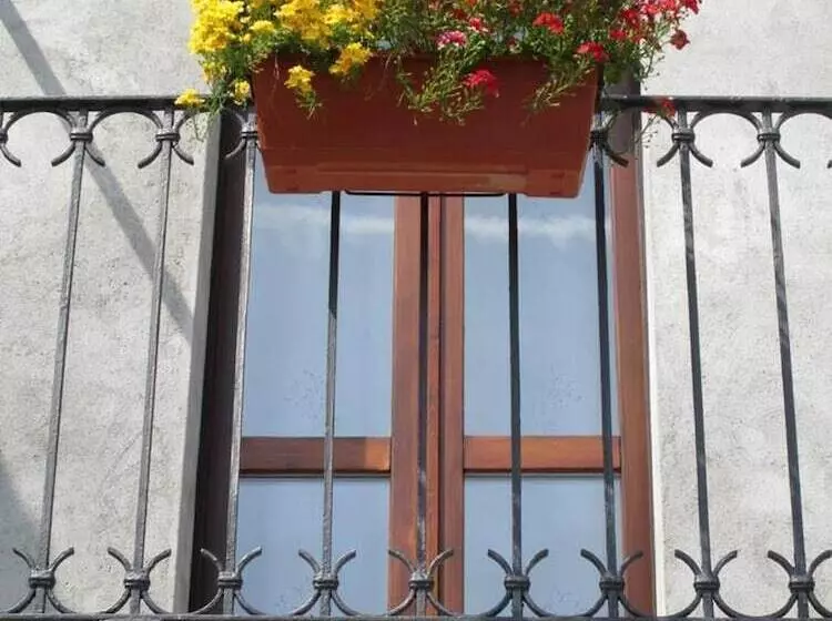 Aamiaismajoitus (B&B) La Casa Del Borgo