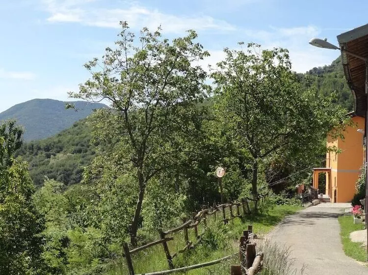 Aamiaismajoitus (B&B) La Casa Del Borgo