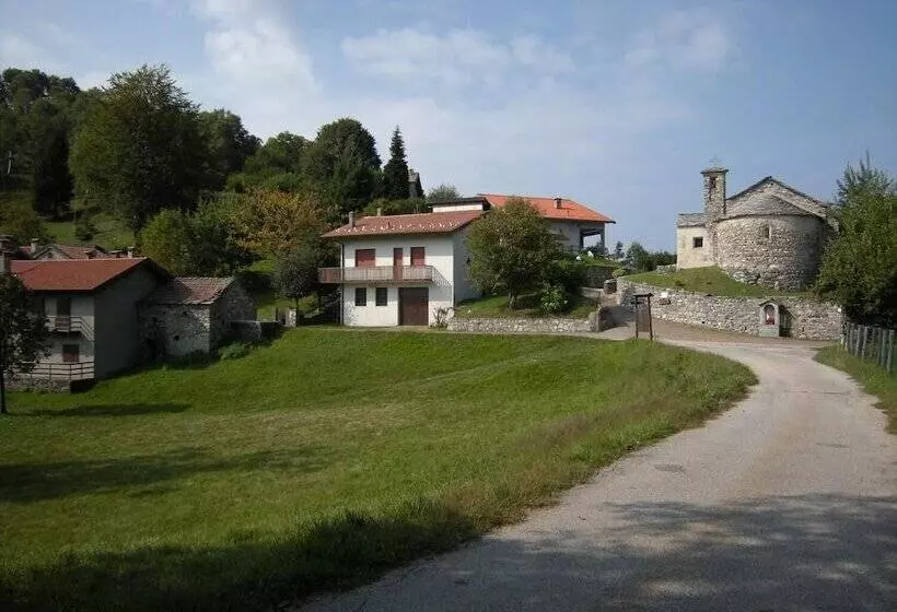 Aamiaismajoitus (B&B) La Casa Del Borgo