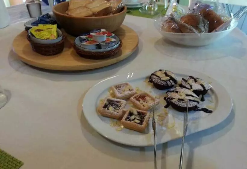 Aamiaismajoitus (B&B) La Casa Del Borgo