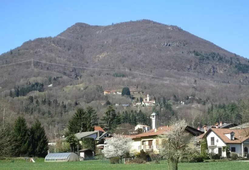 Aamiaismajoitus (B&B) La Casa Del Borgo