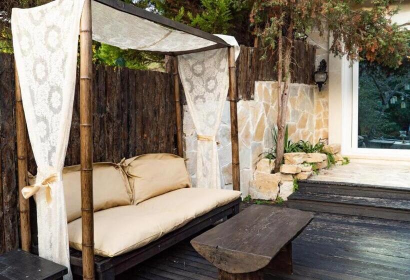 تختخواب و صبحانه Lethe Exclusive