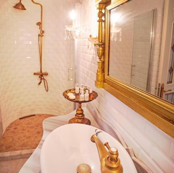 تختخواب و صبحانه Lethe Exclusive