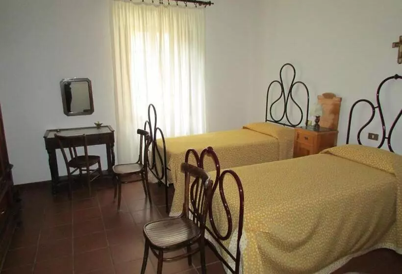 ホテル Agriturismo Dea